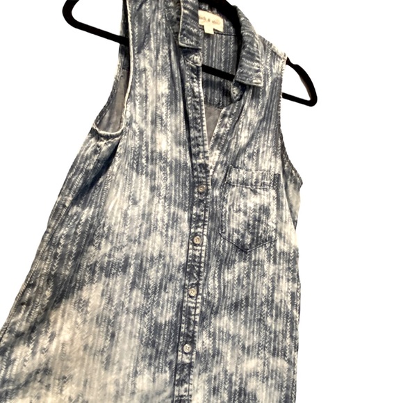 Anthropologie Cloth & Stone Denim Patterned Sleeveless Button Down Top - Picture 5 of 7